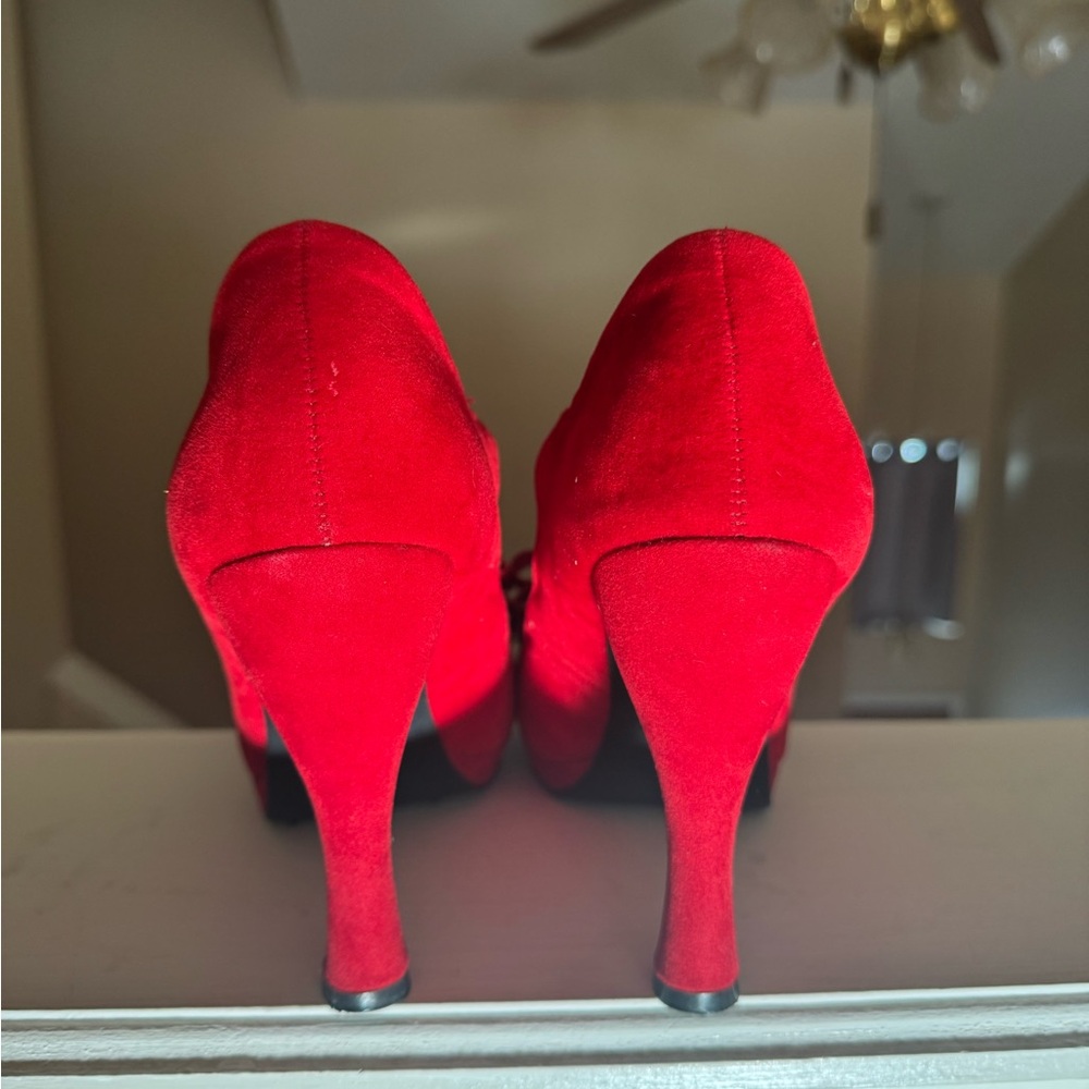 Dolce Vita Red Bow Heels - Picture 4 of 5